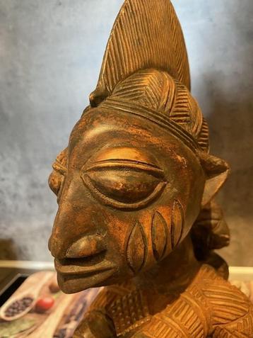 Antiquité sculptée à la main de la terre yoruba - OSUN Olomo