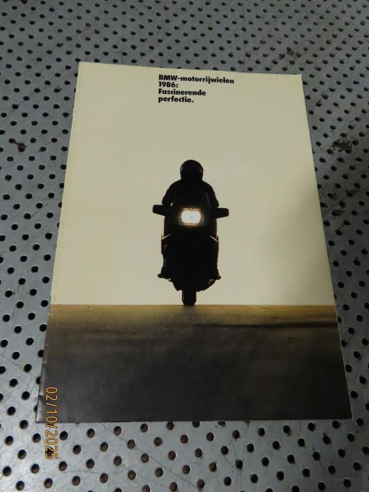 Mooie Folder BMW Motorfietsen 1986 - NL Folder o.a. R80GS, Boeken, Motoren, Zo goed als nieuw, Merk of Model, Ophalen of Verzenden