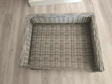 Hondenmand  beschikbaar voor biedingen