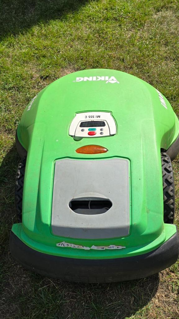 Robomow Mi 555 C, Tuin en Terras, Robotmaaiers, Gebruikt, Meer dan 25 cm, Met regensensor, Ophalen
