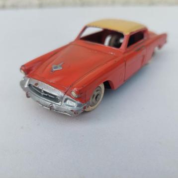DINKY TOYS 24 Y STUDEBAKER COMMANDER 2 KLEUREN GEBRUIKT beschikbaar voor biedingen