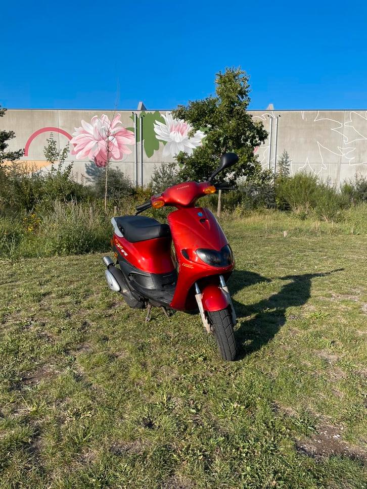Piaggio zip fastrider 50cc 2t waardepeiling, Fietsen en Brommers, Scooters | Piaggio, Zo goed als nieuw, Zip, Klasse B (45 km/u)