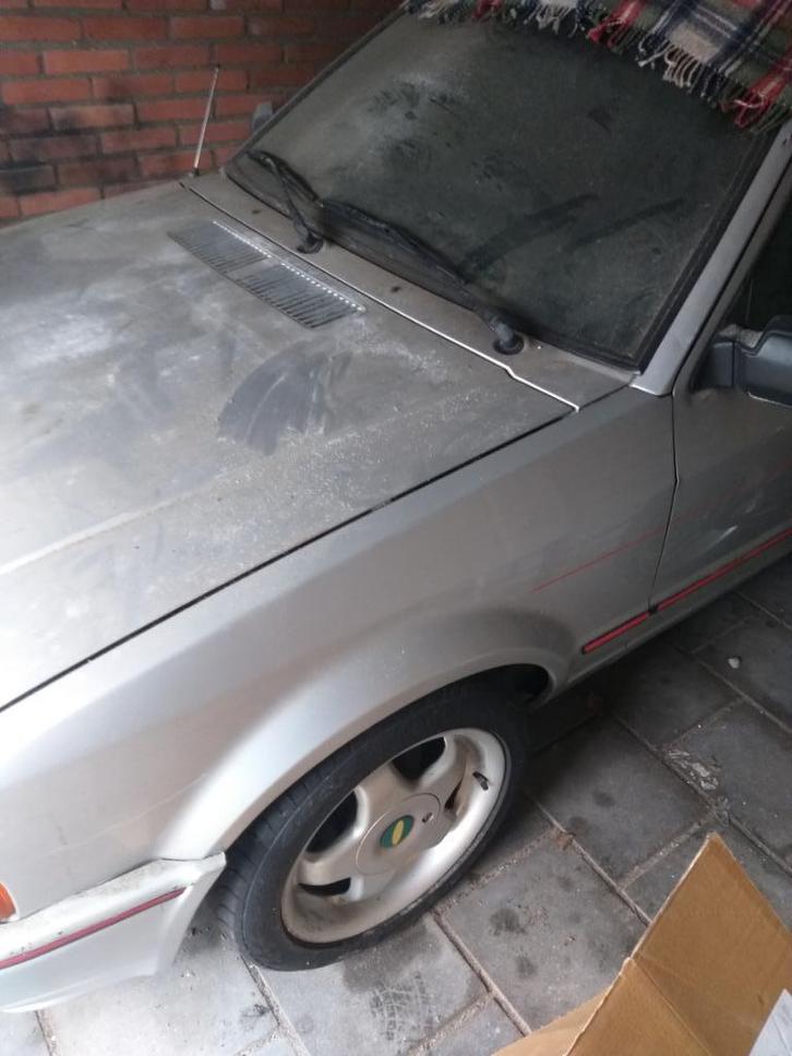 FORD ESCORT CABRIOLET BELASTING VRIJ APK VRIJ BJ 1985, Auto's, Ford, Particulier, Escort, Benzine, Cabriolet, Stof, Ophalen