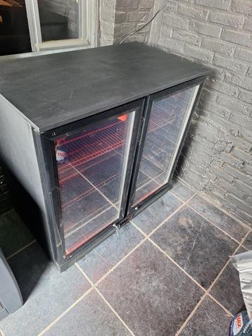 Koelkast horeca met glazen deuren beschikbaar voor biedingen
