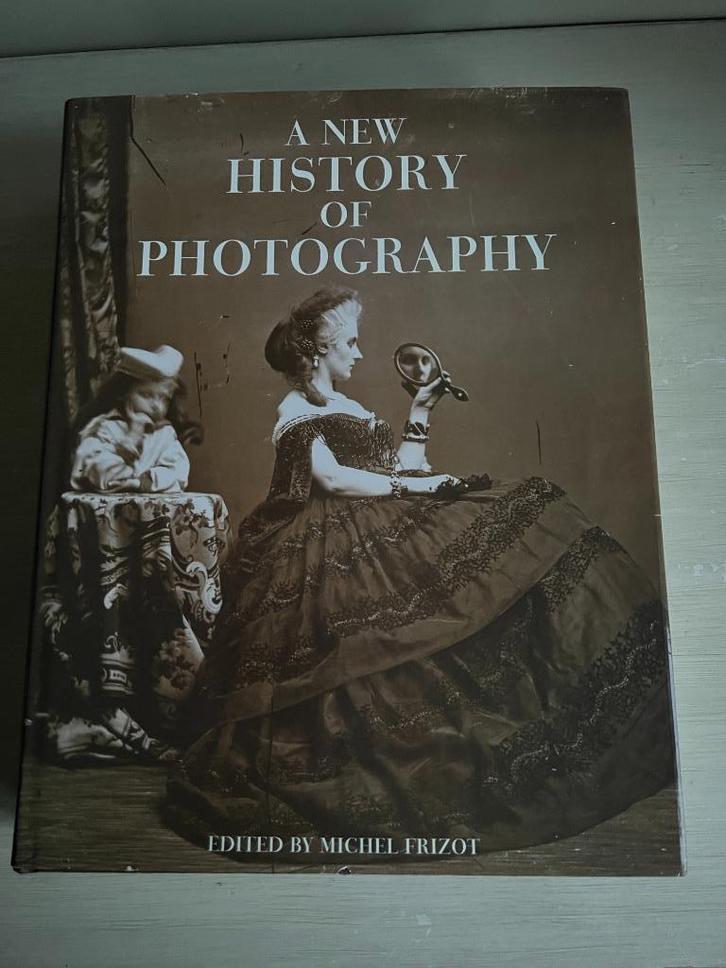 A new history of Photography., Boeken, Kunst en Cultuur | Fotografie en Design, Gelezen, Fotografie algemeen, Ophalen of Verzenden