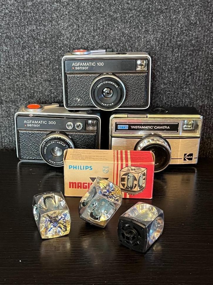 2 Agfa Agfamatic + 1 Kodak Instamatic analoge camera's, Audio, Tv en Foto, Fotocamera's Analoog, Gebruikt, Compact, Kodak, Ophalen