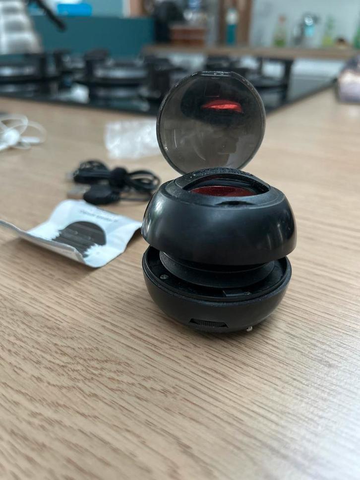 X-mini v1.1 Capsule Speaker – compact, krachtig geluid, Audio, Tv en Foto, Luidsprekerboxen, Gebruikt, Overige typen, Minder dan 60 watt