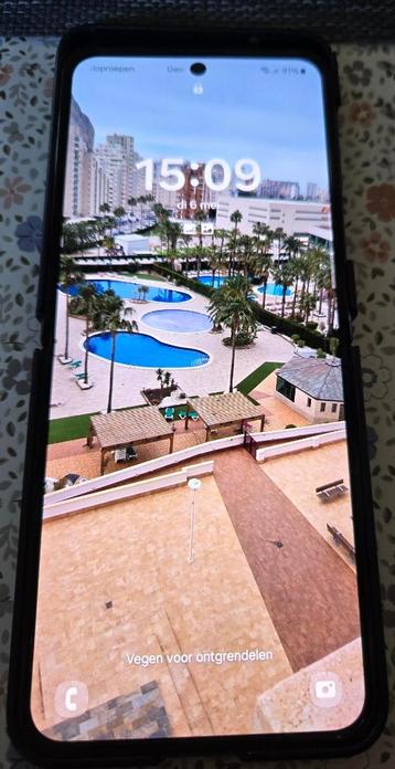 Samsung Galaxy Flip4 256 GB Zwart. 2 Jaar oud !   beschikbaar voor biedingen