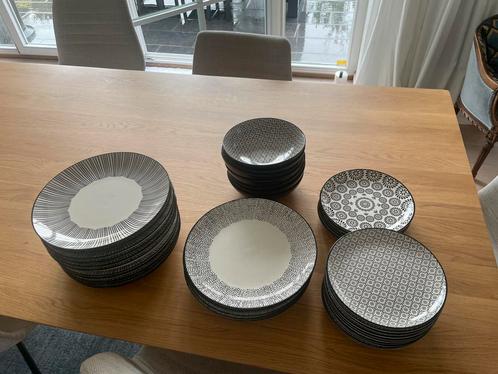 Service assiettes ceramique Maison du Monde, Huis en Inrichting, Keuken | Servies, Zo goed als nieuw, Bord(en), Overige stijlen