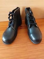Chaussure en cuir de sécurité homme taille 42, Enlèvement, Neuf