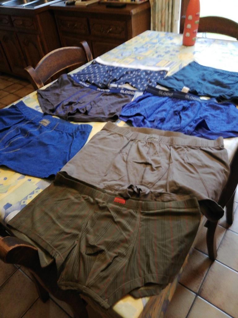 7 boxers. Taille L., Vêtements | Hommes, Sous-vêtements, Enlèvement ou Envoi