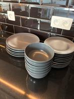 Grijs servies, Huis en Inrichting, Ophalen, Gebruikt, Bord(en)