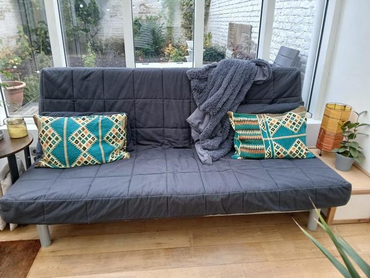 Omvormbare bank (IKEA), Huis en Inrichting, Zetels | Zetels, Zo goed als nieuw, Rechte bank, Driepersoons, 150 tot 200 cm, 75 tot 100 cm