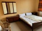 Chambre à coucher complète : lit 2 personnes, 2 tables de ch, Enlèvement, Utilisé