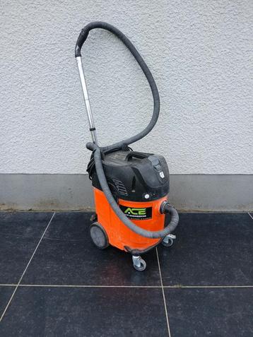 TE HUUR Karcher industriële stofzuiger, Doe-het-zelf en Bouw, Ophalen of Verzenden, Gebruikt