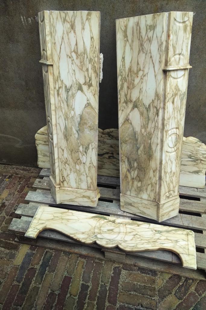 Prachtige marmeren calacatta d'oro rococo pompadour schouw, Huis en Inrichting, Haarden, Ophalen