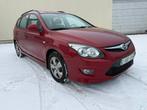 Hyundai i30 1.6crdi Automaat uit 2012, Auto's, Hyundai, Euro 5, Zwart, 4 cilinders, Bedrijf