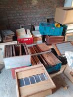 Matériel d'apiculteur, Abeilles