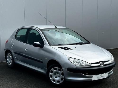 Peugeot 206 • 1.1i Essence • 06/2005 • offre à saisir •, Autos, Peugeot, Entreprise, Achat, ABS, Airbags, Air conditionné, Alarme