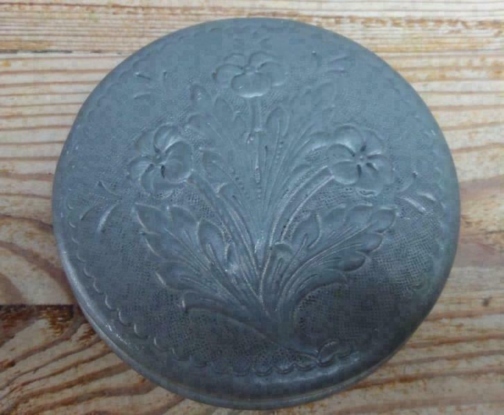 SALE brocante tinnen doosje, bloemen, Estanho Puro 95 %, Antiek en Kunst, Curiosa en Brocante, Ophalen of Verzenden