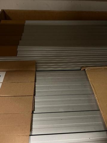 Nieuwe Seraphim 270W PV panelen (13 stuks) beschikbaar voor biedingen
