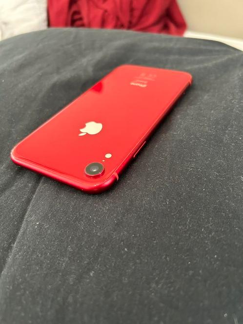 iPhone XR - 128 Go - Red product [FR, EN, NE], Télécoms, Téléphonie mobile | Apple iPhone, Utilisé, 128 GB, iPhone XR, Rouge