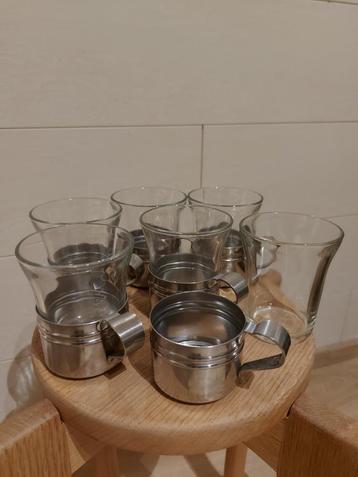 KOFFIEFILTERS EN THEEGLAZEN beschikbaar voor biedingen