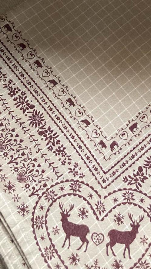 Nappe & housses coussins (neufs)5 photos, Huis en Inrichting, Tafelkleden, Nieuw, Ophalen