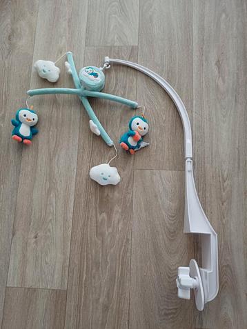 Mobiel en hanger/staander voor babypark beschikbaar voor biedingen