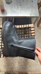 Veiligheids schoenen, Ophalen
