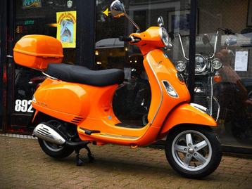 PIAGGIO VESPA LX125 ***MOTOVERTE.BE***