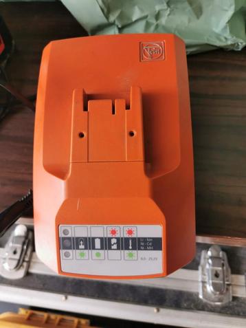 Chargeur fein, Enlèvement, Comme neuf