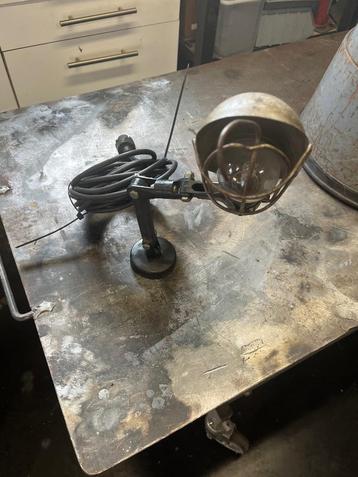 SNAP ON looplamp met magneet beschikbaar voor biedingen