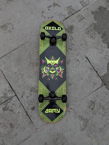 Skateboard glow-in-the-dark beschikbaar voor biedingen
