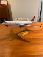 Schaalmodel 1:100 Boeing 737 Delta, Enlèvement, Neuf