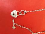 Collier pendentif cœur+clef (Fiell), Bijoux, Sacs & Beauté, Avec pendentif, Enlèvement ou Envoi, Comme neuf, Argent