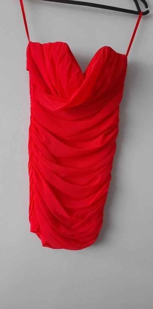 ROBE rouge sexy élégante M, Vêtements | Femmes, Robes, Comme neuf, Rouge, Au-dessus du genou, Enlèvement ou Envoi