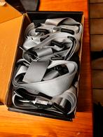 2 paar 4 punts gordels, Enlèvement