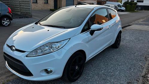Ford Fiesta 90000km KLAAR OM IN TE SCHRIJVEN, Auto's, Ford, Particulier, Fiësta, Bluetooth, Benzine, Handgeschakeld, Leder, Ophalen