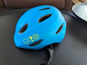 Baby peuter helm xs Giro beschikbaar voor biedingen