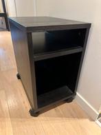 Nachtkastje, Enlèvement, Utilisé