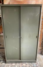 Armoire métallique vintage, Maison & Meubles, Armoires | Armoires à porte coulissante & Armoires à archives, Enlèvement, Utilisé
