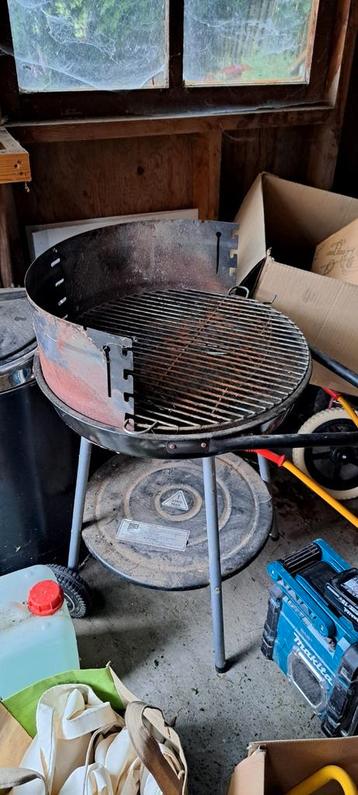 Gratis - Barbecue  beschikbaar voor biedingen