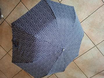 Parapluie papillons, Bijoux, Sacs & Beauté, Parapluies, Enlèvement ou Envoi, Comme neuf, Bleu