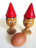 Pinocchio 2 handgemaakte houten eierdopjes. Aostavallei, Ophalen of Verzenden, Peter Pan of Pinokkio, Zo goed als nieuw, Overige typen