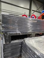 COMPUTER VLOEREN OP METALEN AFSTANDHOUDERS, Doe-het-zelf en Bouw, Ophalen, Zo goed als nieuw