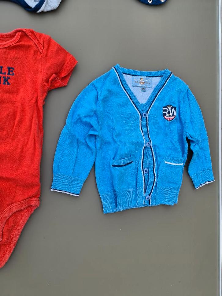 blauwe cardigan, pull, trui met knopen River Woods 6m 68cm, Kinderen en Baby's, Babykleding | Maat 68, Zo goed als nieuw, Ophalen of Verzenden