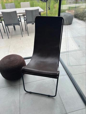 Design stoel beschikbaar voor biedingen