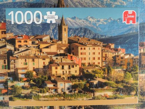 Puzzle 1000 pièces - Village méridional encadré par les Alpe, Hobby en Vrije tijd, Denksport en Puzzels, Legpuzzel, Ophalen