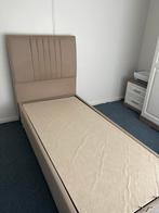 Boxspring Zo goed als nieuw/ Zonder matras/180x90/Bieden mag, Huis en Inrichting, Slaapkamer | Boxsprings, Ophalen, 90 cm, Eenpersoons